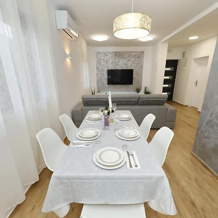 Apartment And Room Mare * Zadar