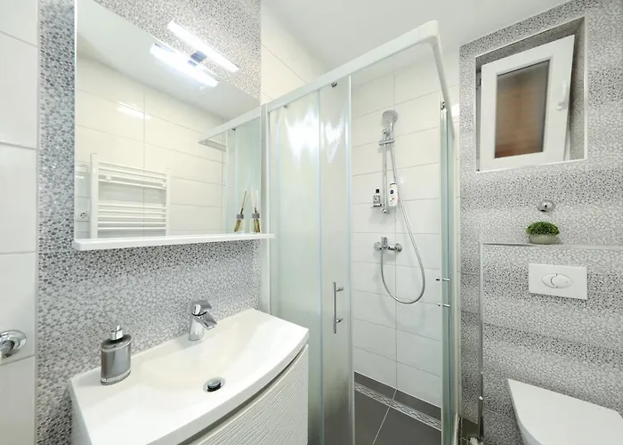 Apartment And Room Mare *